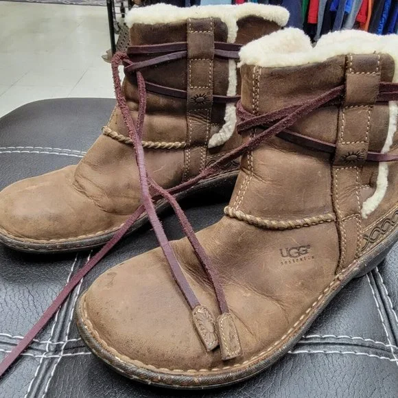 UGG Shoes Ugg Australia Cove 536 Womens Brown Leather